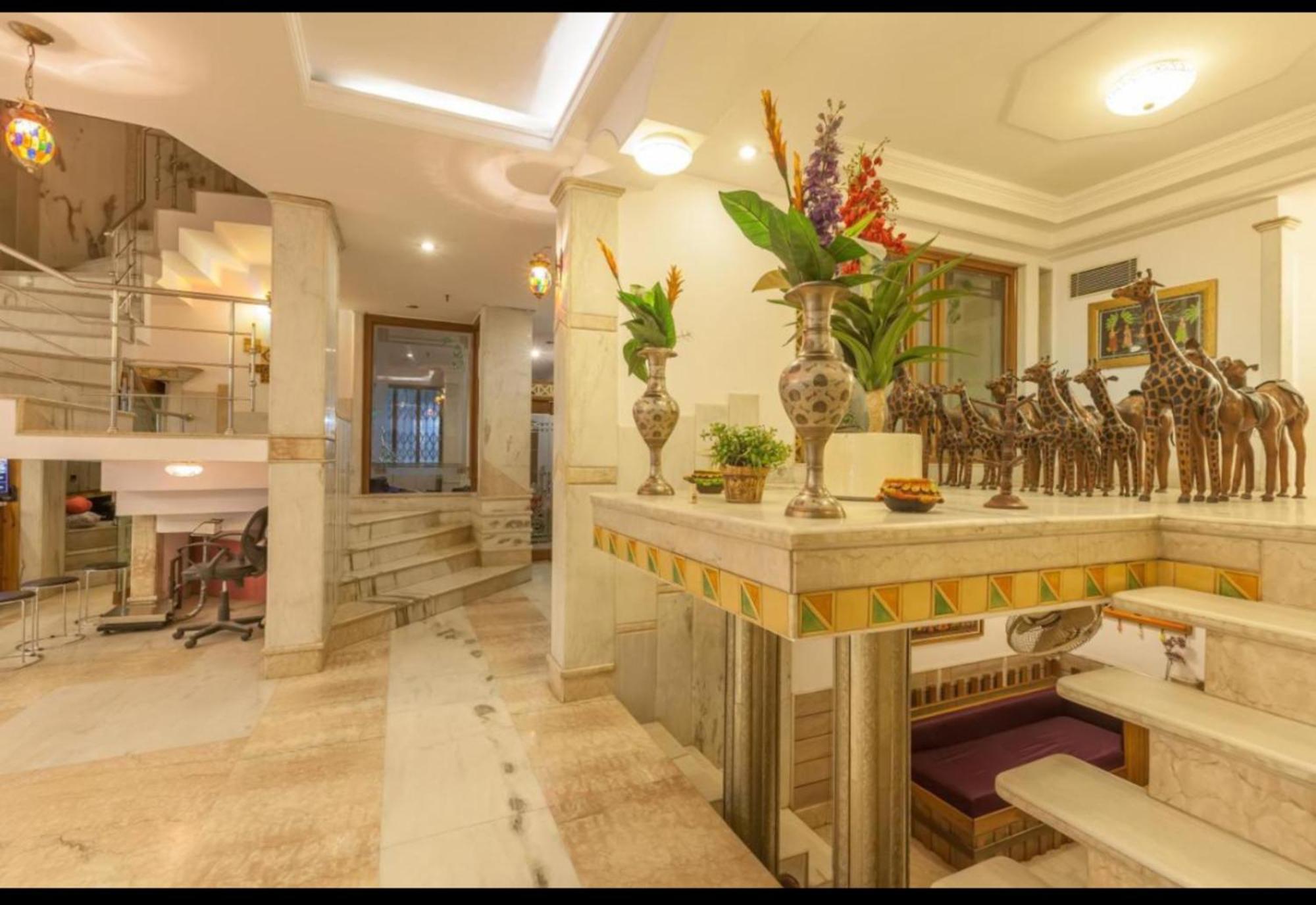 Hotel The Cottage Yes Please - Traveller Choice Award Winner 2025 New Delhi Exterior photo