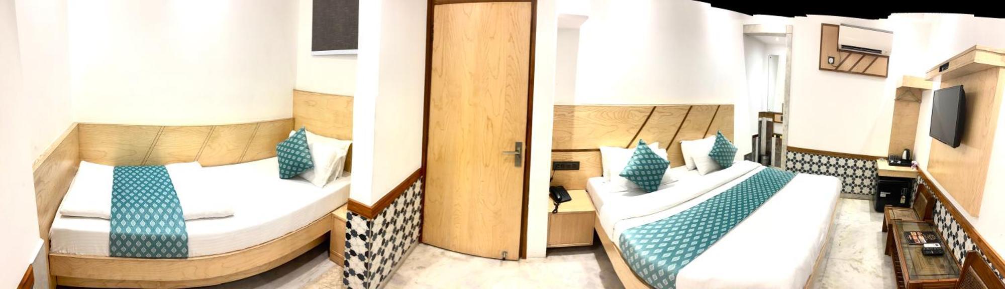 Hotel The Cottage Yes Please - Traveller Choice Award Winner 2025 New Delhi Exterior photo