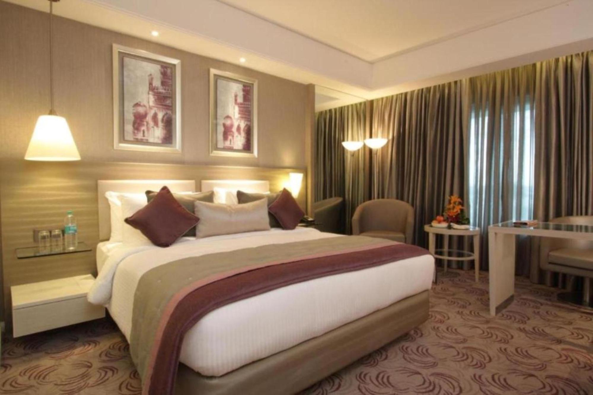 Hotel The Cottage Yes Please - Traveller Choice Award Winner 2025 New Delhi Exterior photo